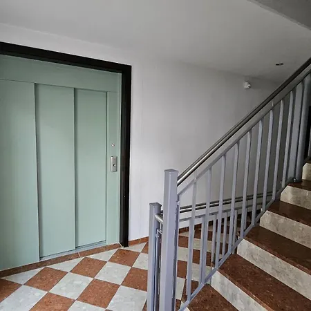 Apartmán Mi Casa Es Su Casa - 2 Zimmerwohnung Stadtmitte Mit Aufzug Krumbach (Gunzburg)